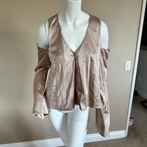 ASTR the Label cold shoulder top